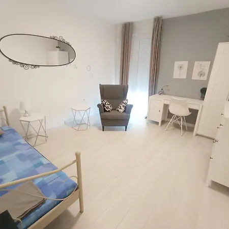Residential Апартаменты *